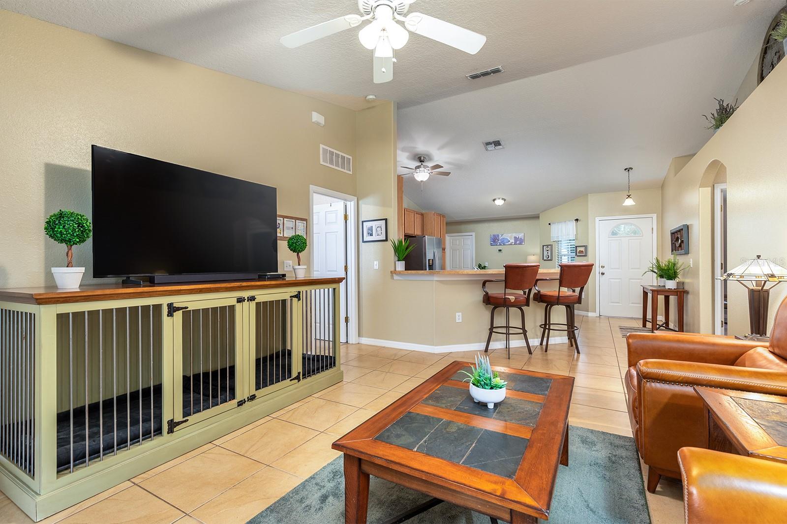 Image 15 of 49 For 950 Spring Garden Street