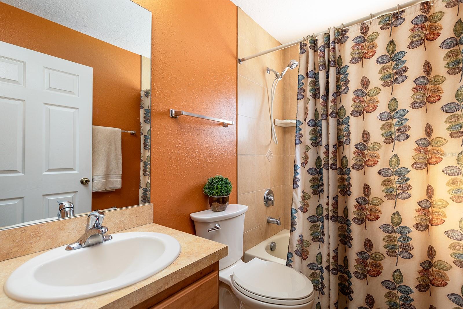 Image 25 of 49 For 950 Spring Garden Street