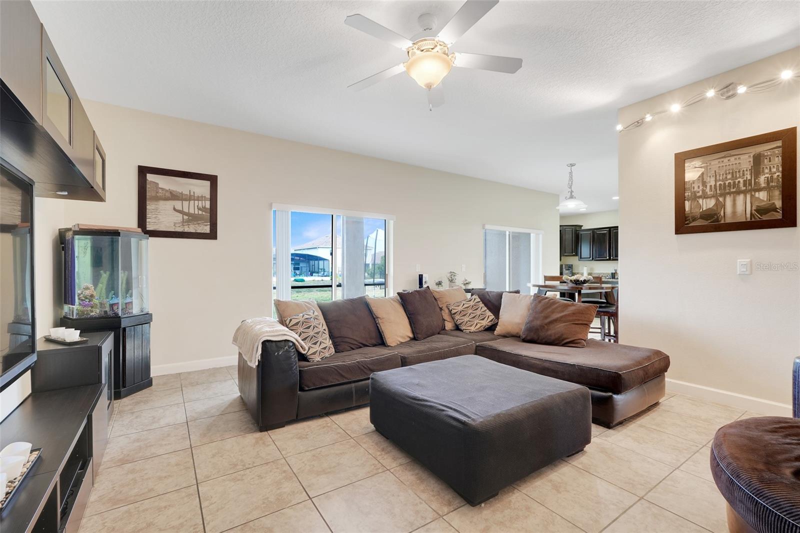 Image 17 of 36 For 3560 Cortland Drive