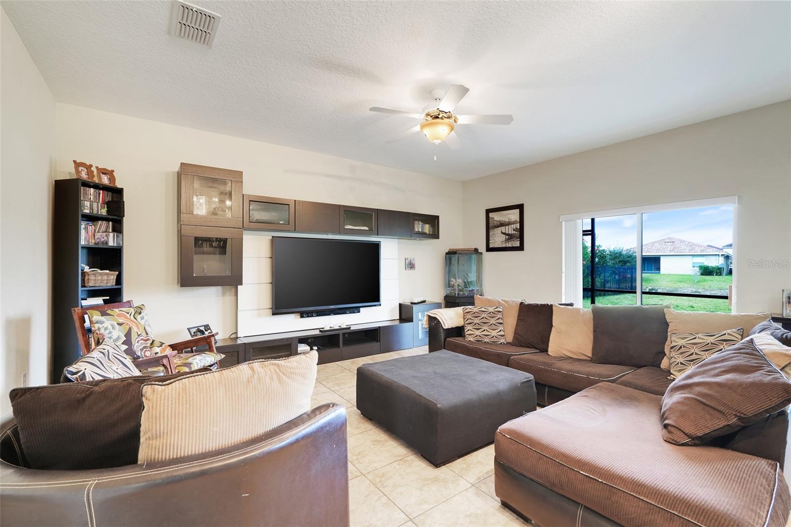 Image 19 of 36 For 3560 Cortland Drive