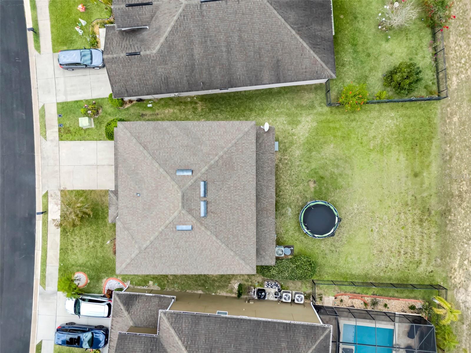 Image 8 of 36 For 3560 Cortland Drive