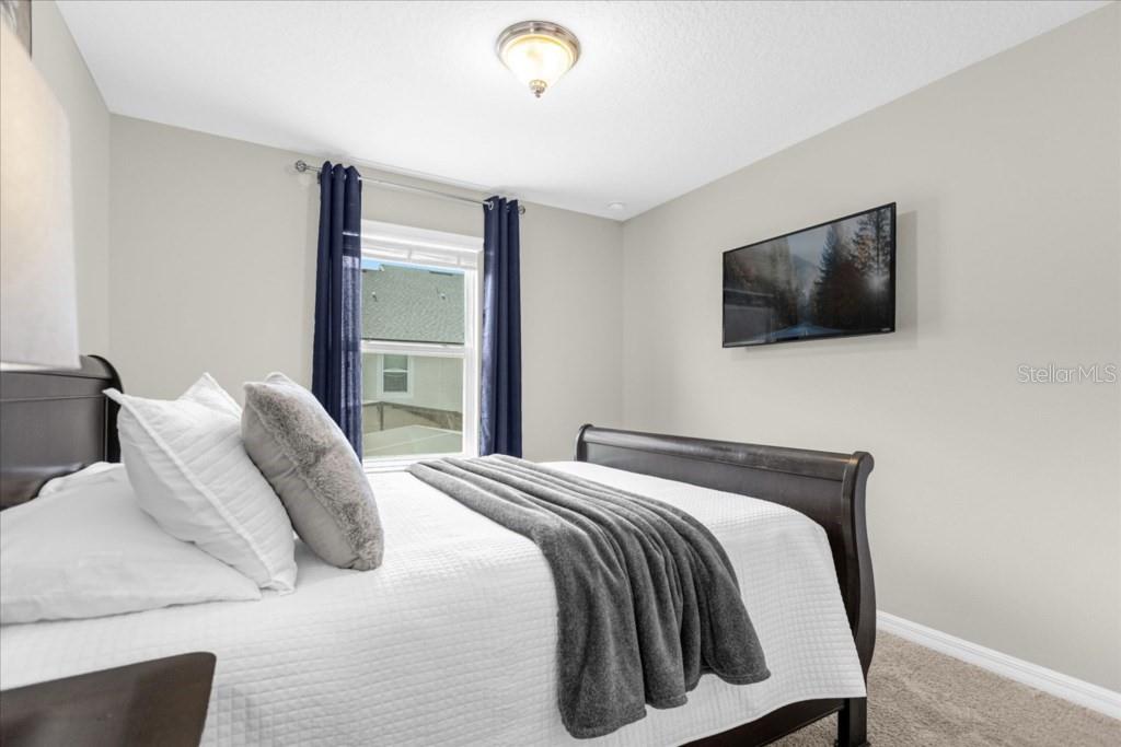 Image 14 of 33 For 1540 Carey Palm Circle