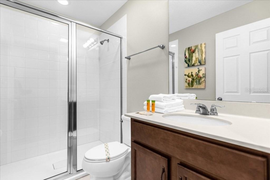 Image 22 of 33 For 1540 Carey Palm Circle