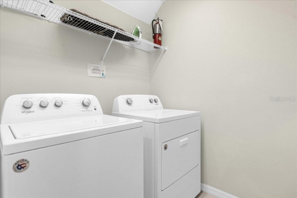 Image 23 of 33 For 1540 Carey Palm Circle