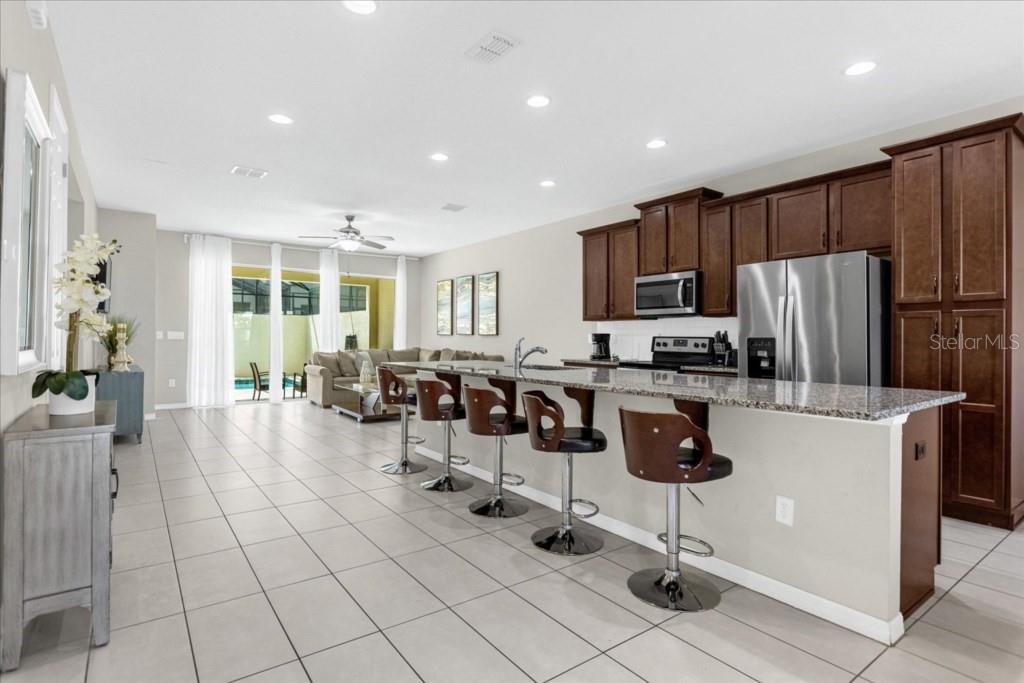 Image 6 of 33 For 1540 Carey Palm Circle