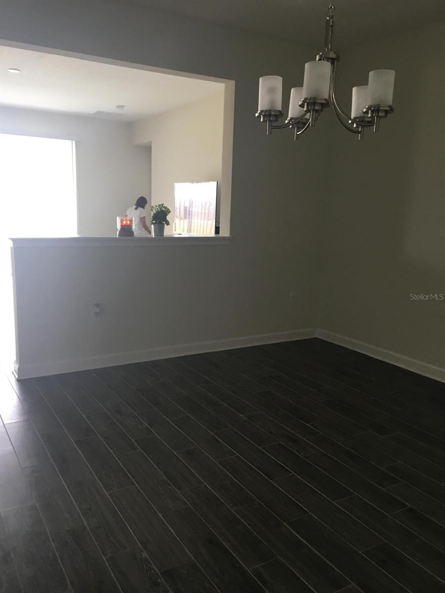 Image 6 of 24 For 4208 Cortland Drive