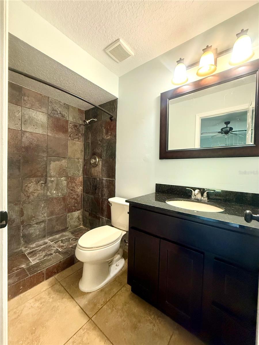 Image 8 of 10 For 209 Dorchester Square 209