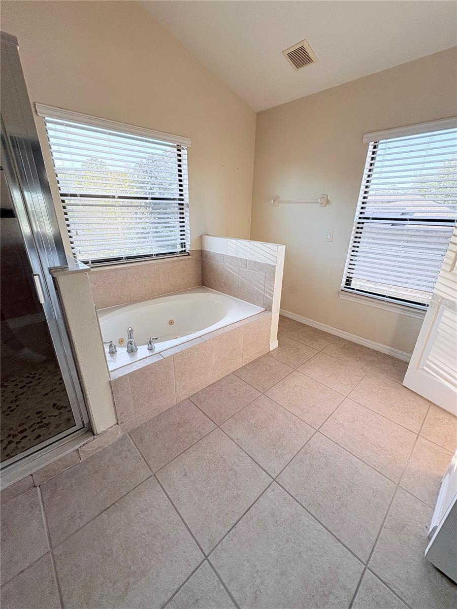 Image 18 of 20 For 2117 Lilipetal Court