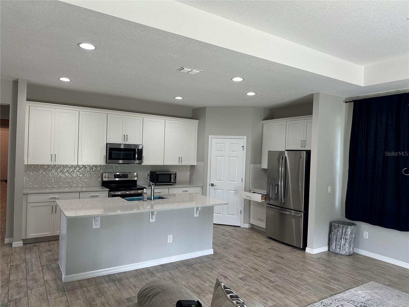 Image 10 of 27 For 2560 Grasmere View Parkway S