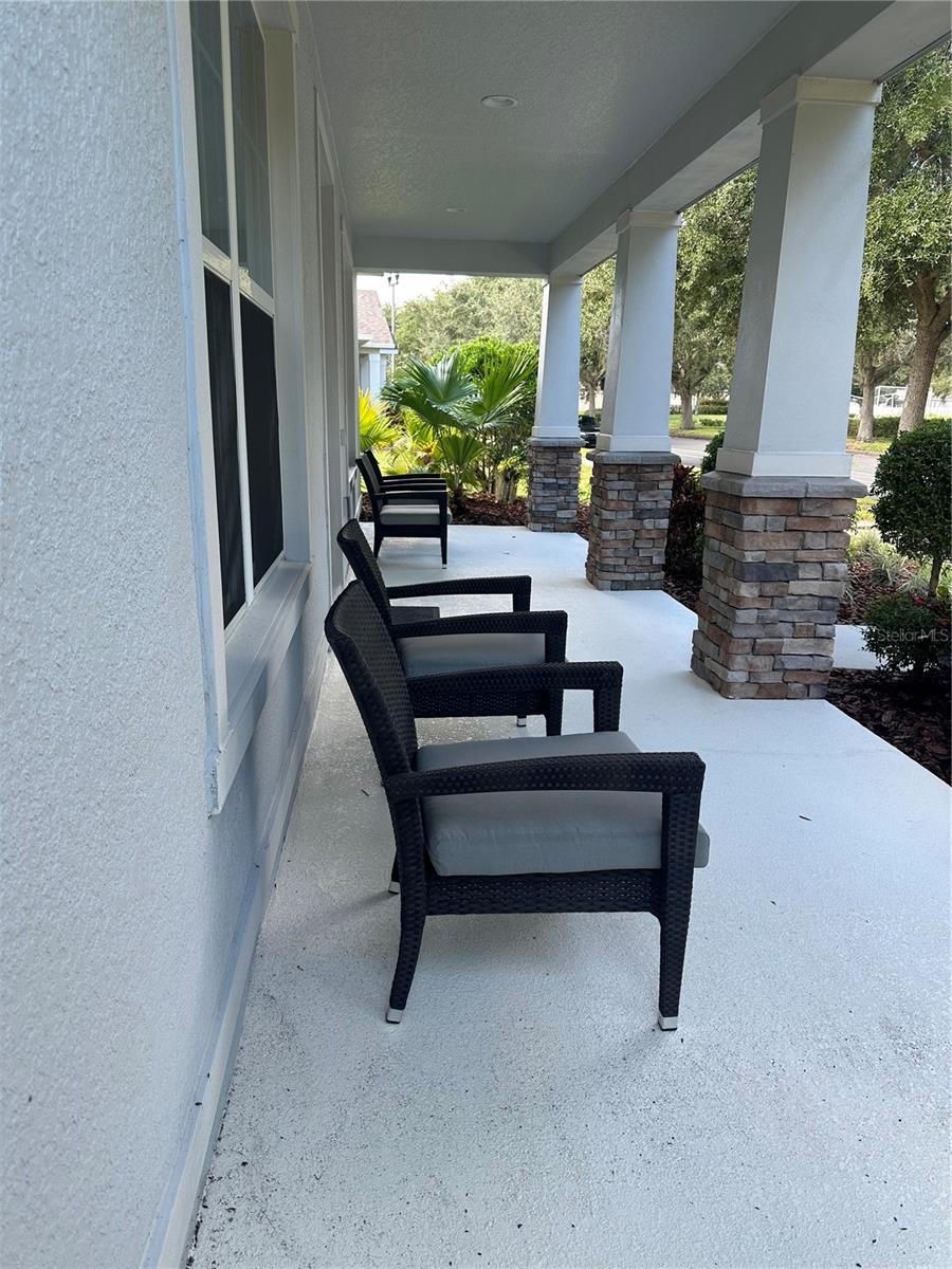 Image 2 of 27 For 2560 Grasmere View Parkway S