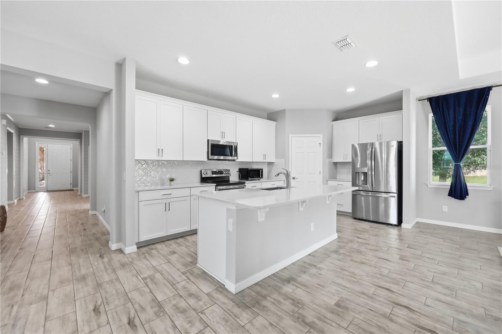 Image 33 of 46 For 2560 Grasmere View Parkway S