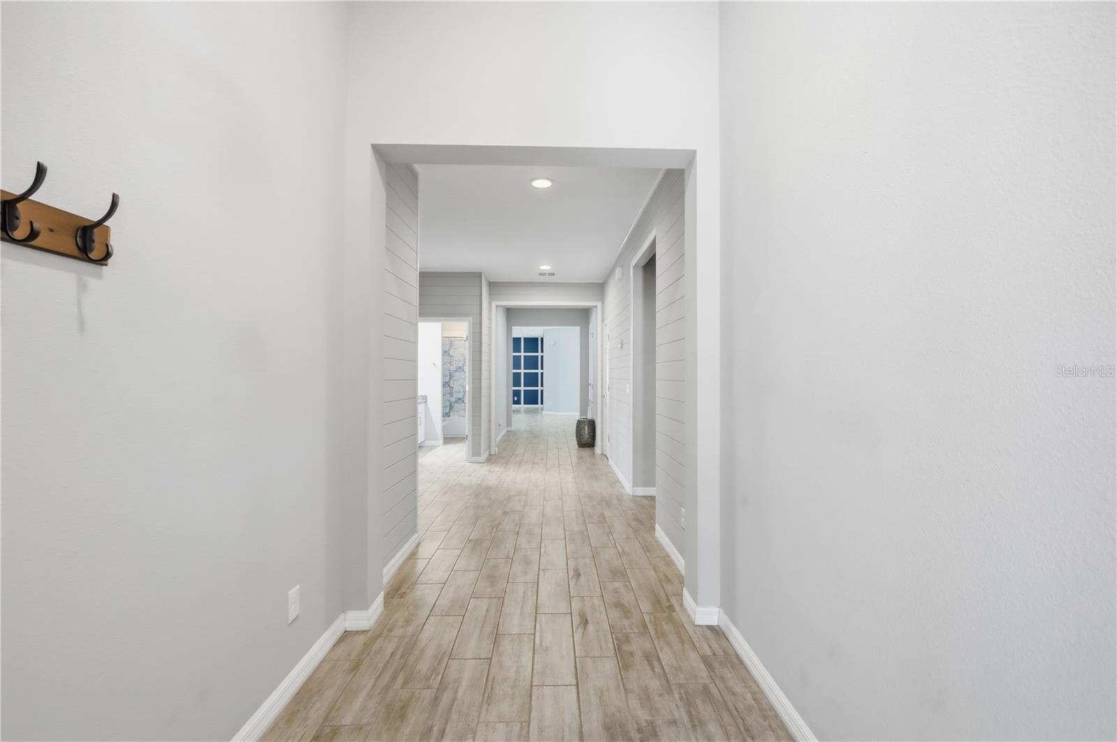 Image 36 of 46 For 2560 Grasmere View Parkway S