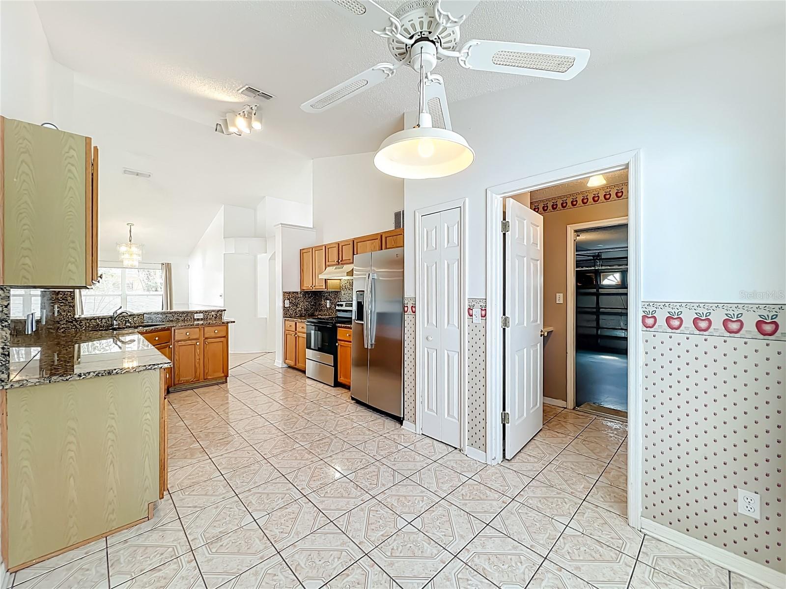 Image 10 of 36 For 1851 Tillstream Drive