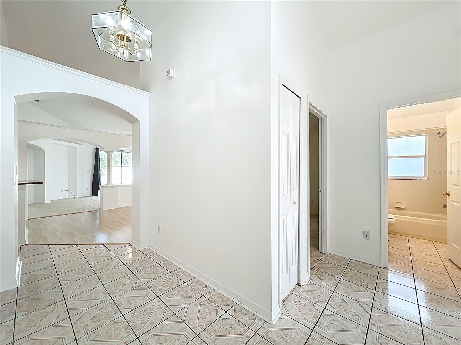 Image 4 of 36 For 1851 Tillstream Drive