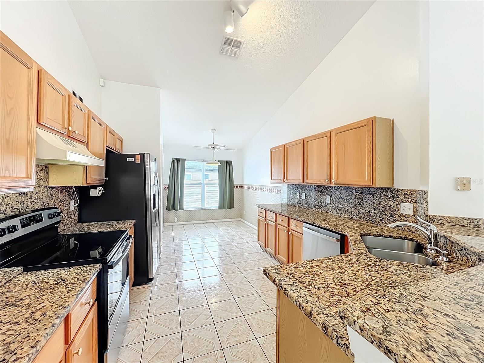 Image 9 of 36 For 1851 Tillstream Drive