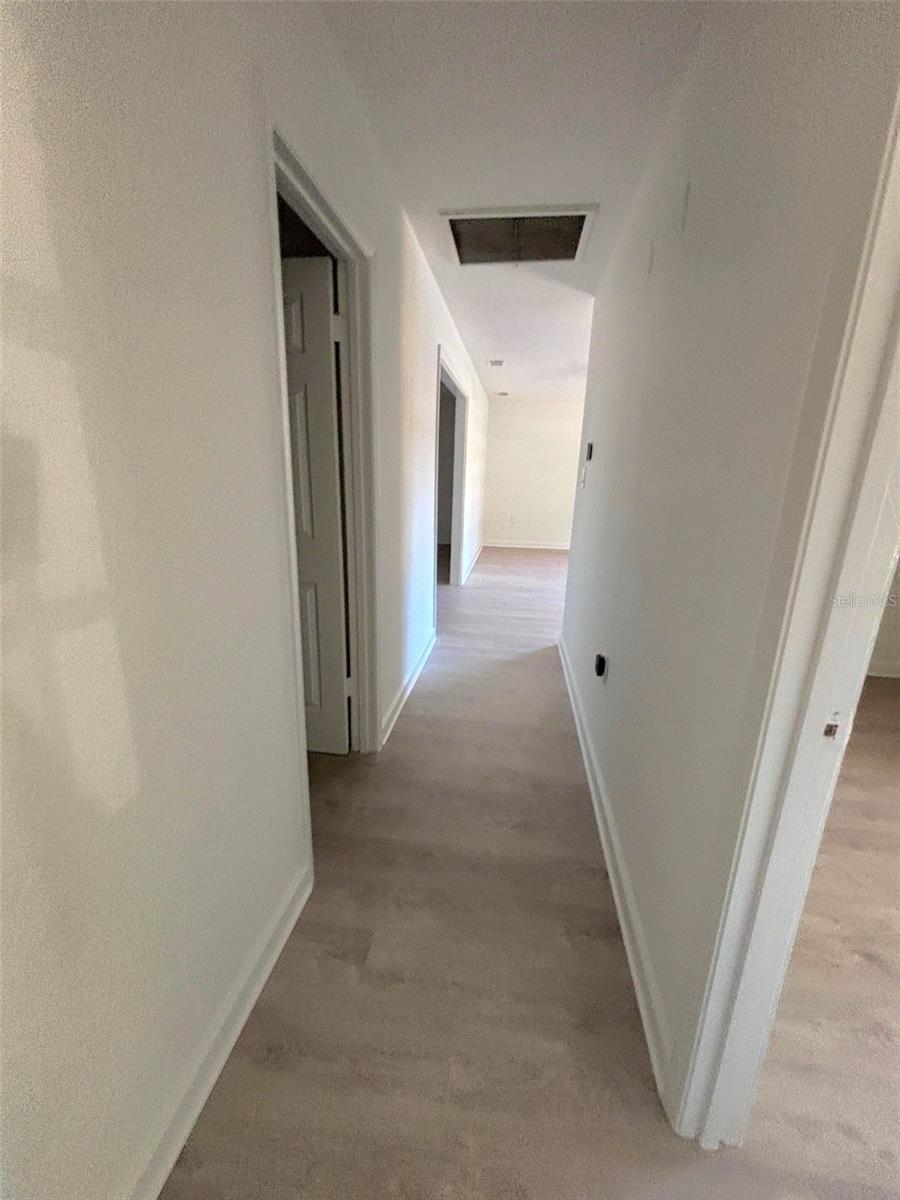 Image 13 of 34 For 720 Swiss Drive