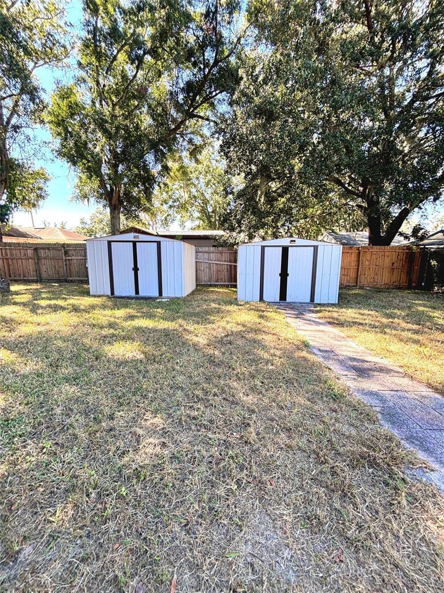 Image 27 of 34 For 720 Swiss Drive