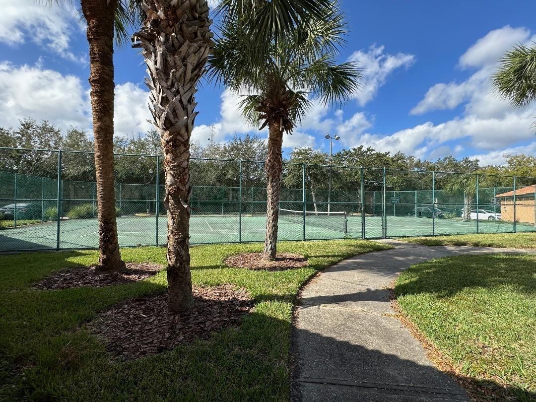 Image 21 of 22 For 5479 Vineland Road 9107