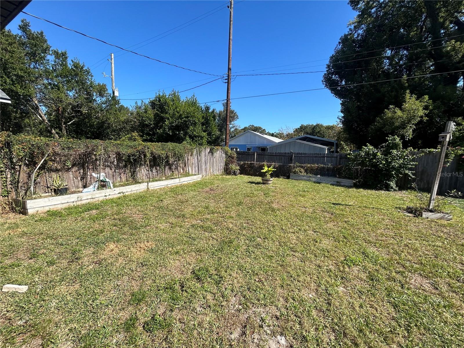 Image 28 of 34 For 917 Herman Avenue