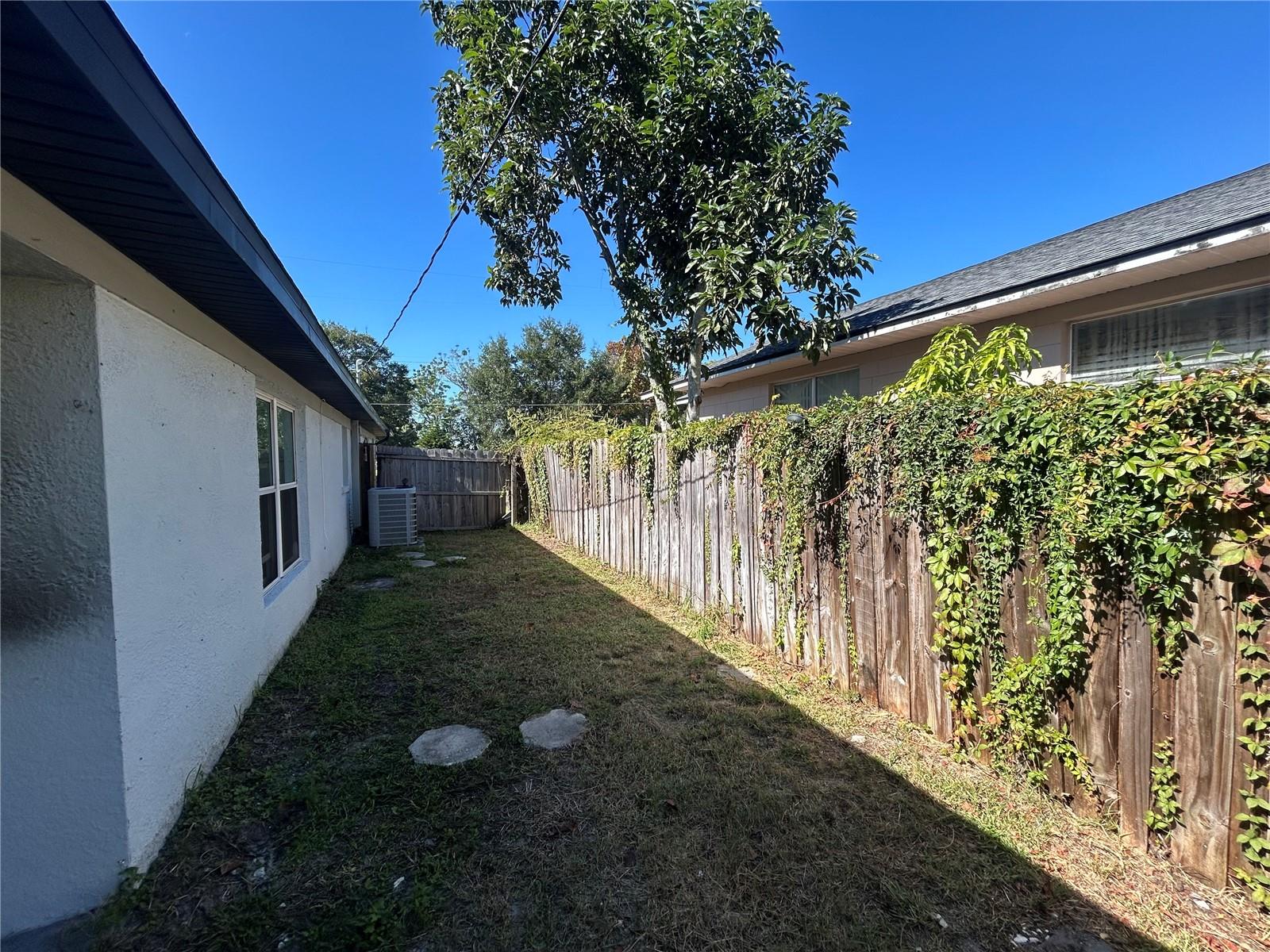 Image 32 of 34 For 917 Herman Avenue