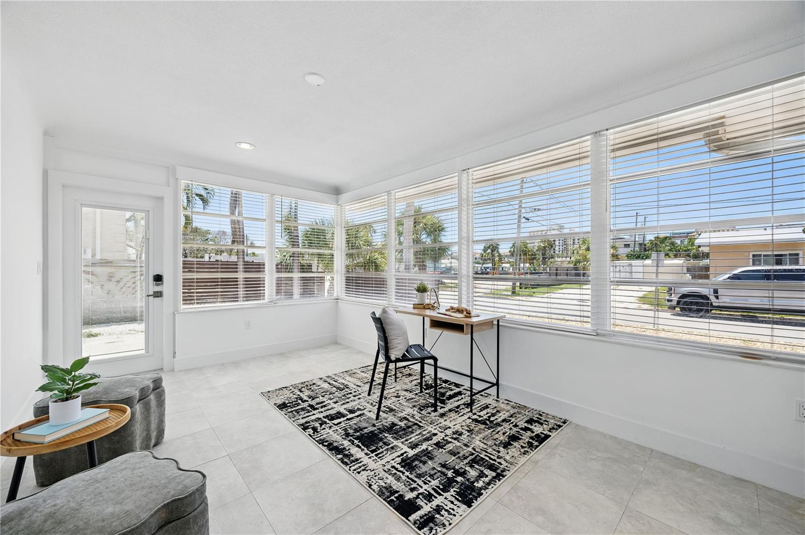 Image 12 of 21 For 3528 Casablanca Avenue