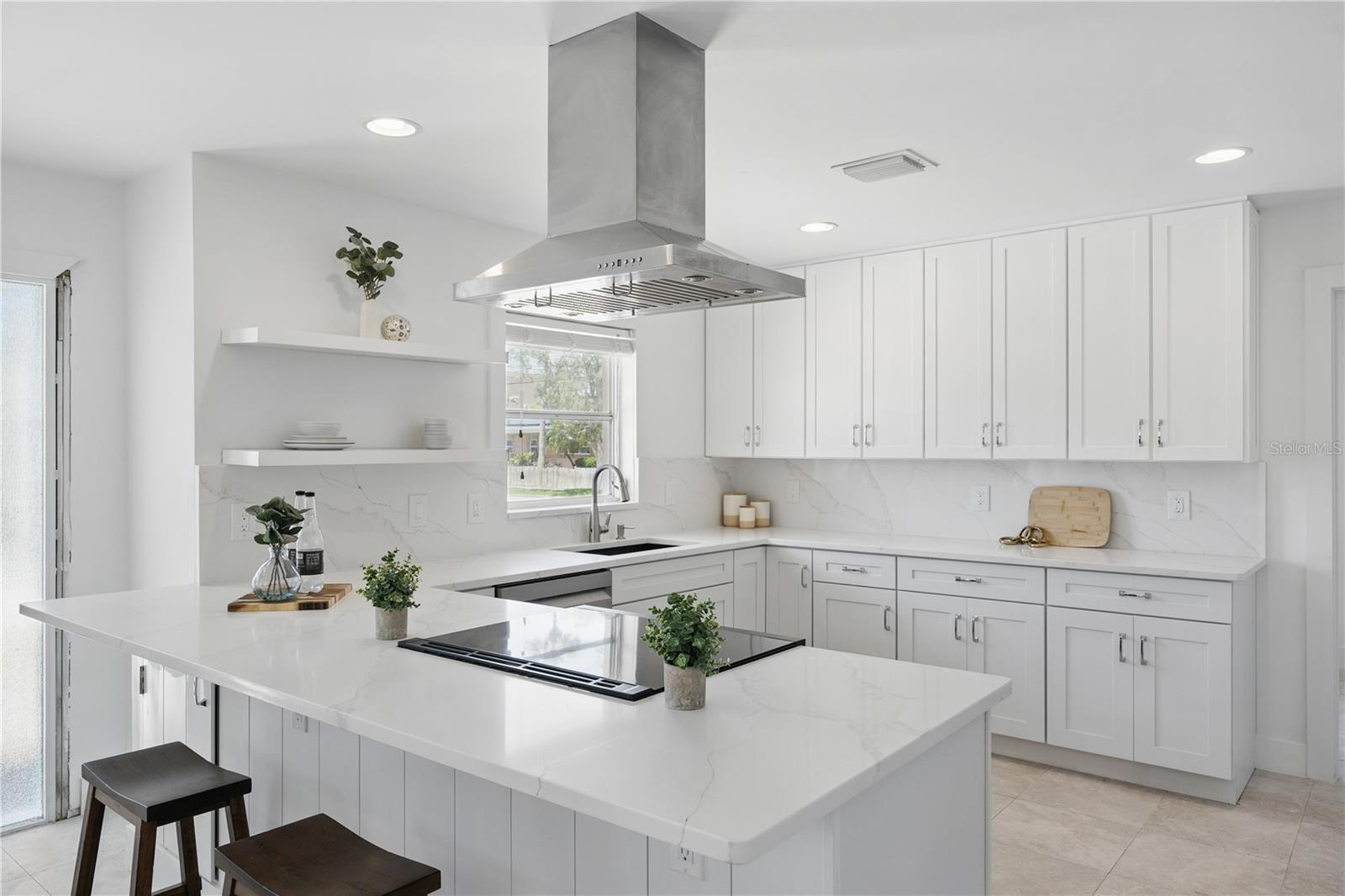 Image 9 of 21 For 3528 Casablanca Avenue