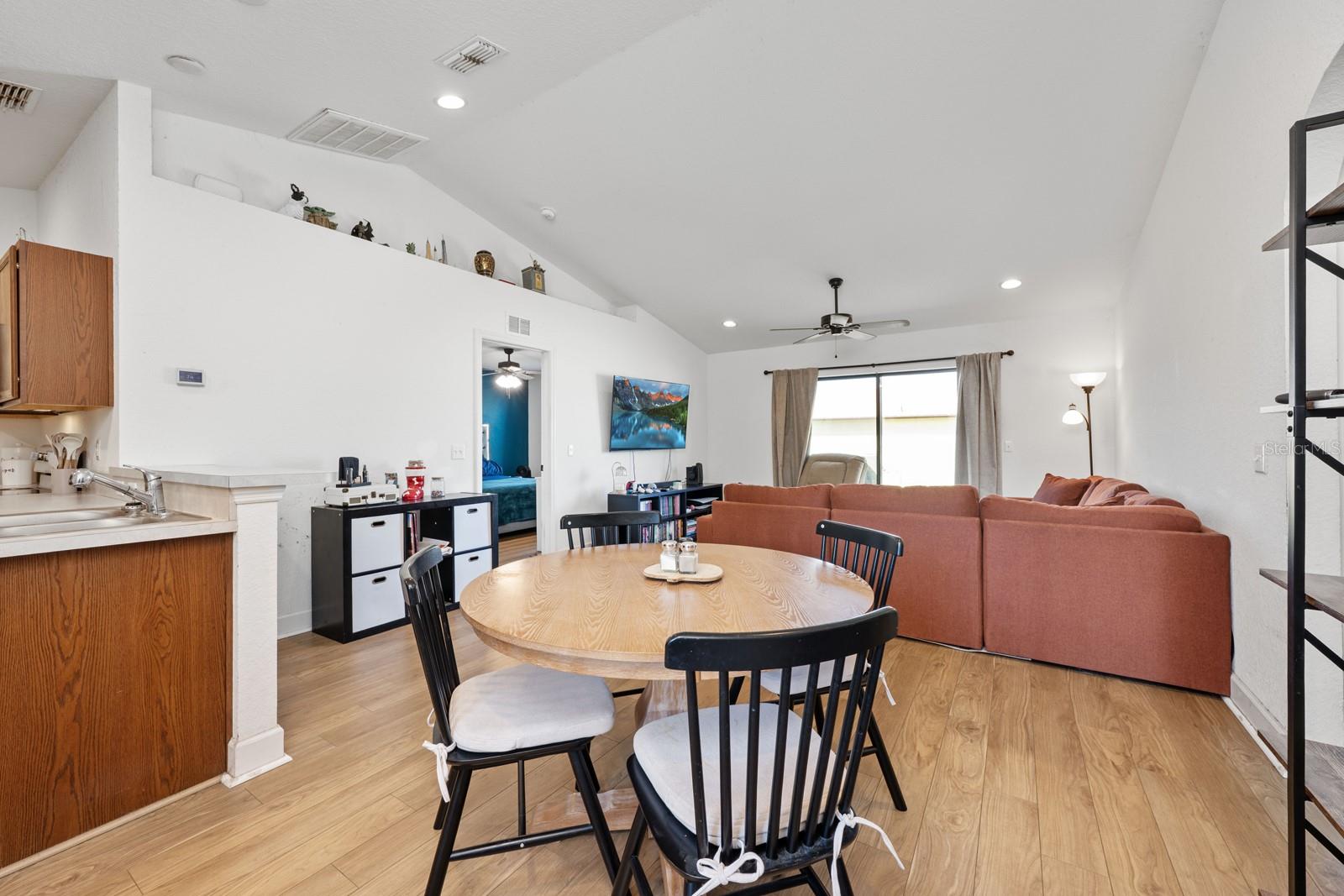 Image 5 of 46 For 4601 Magnolia Preserve Loop