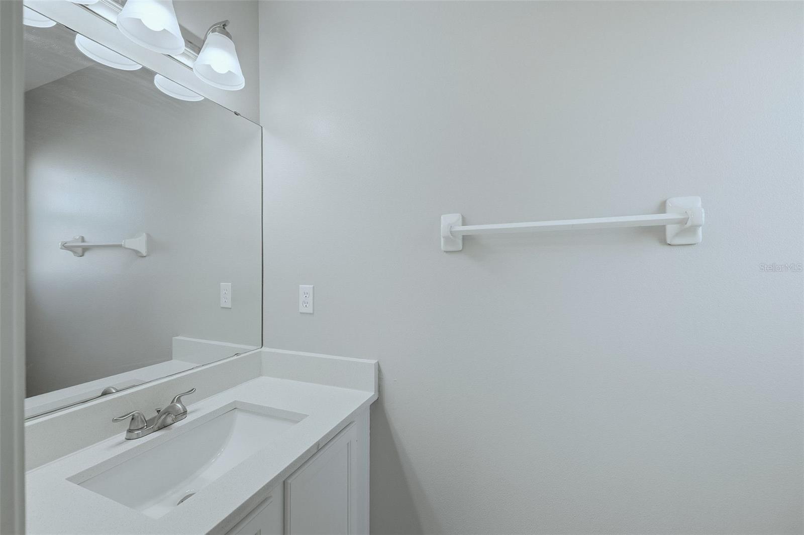 Image 17 of 43 For 2530 Lancaster Court