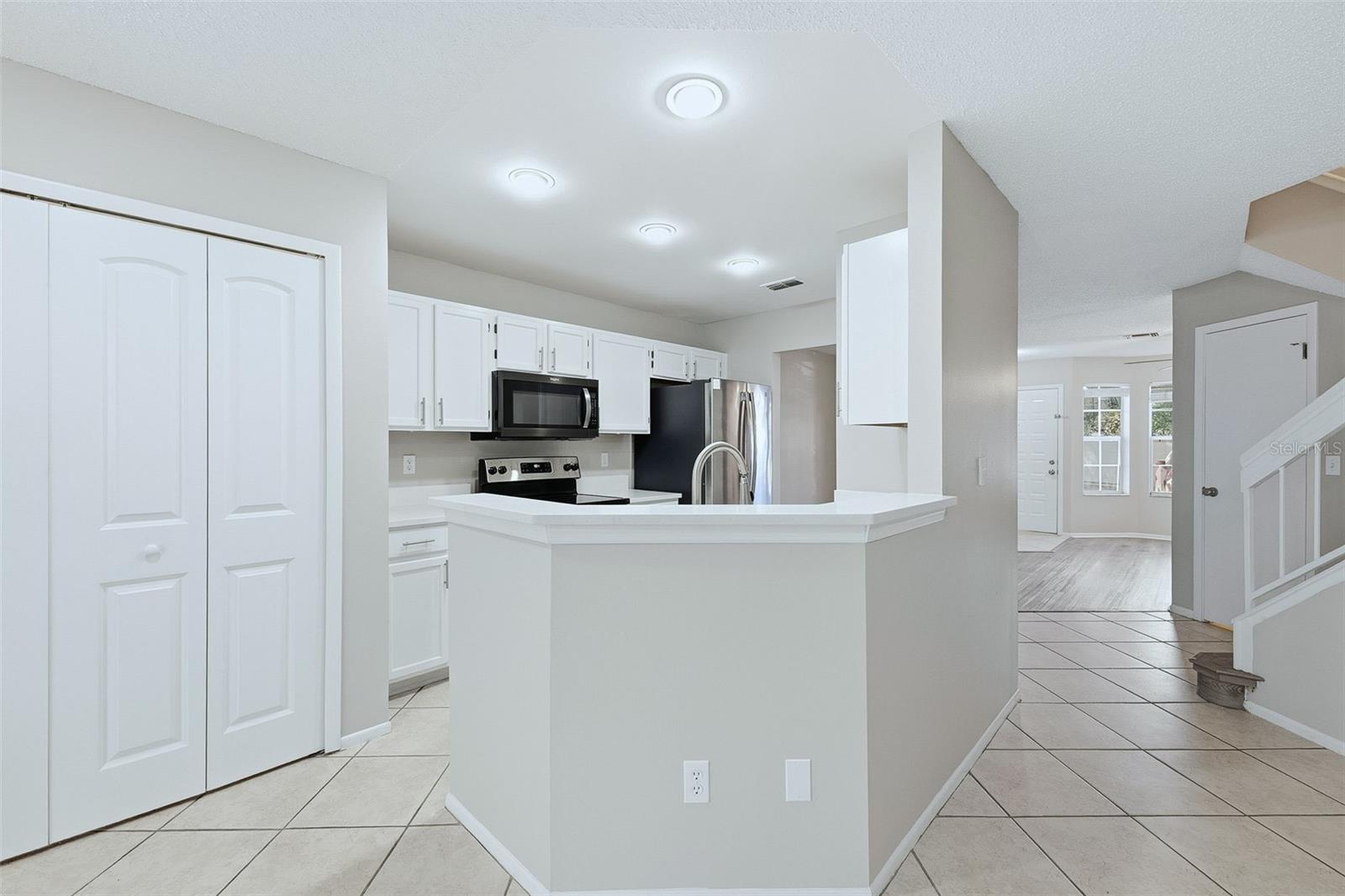 Image 21 of 43 For 2530 Lancaster Court