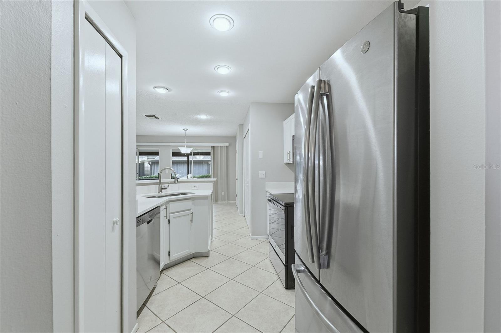 Image 24 of 43 For 2530 Lancaster Court