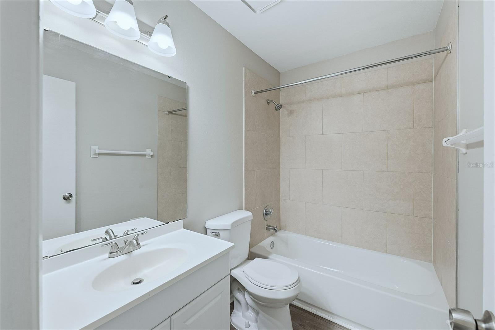 Image 30 of 43 For 2530 Lancaster Court