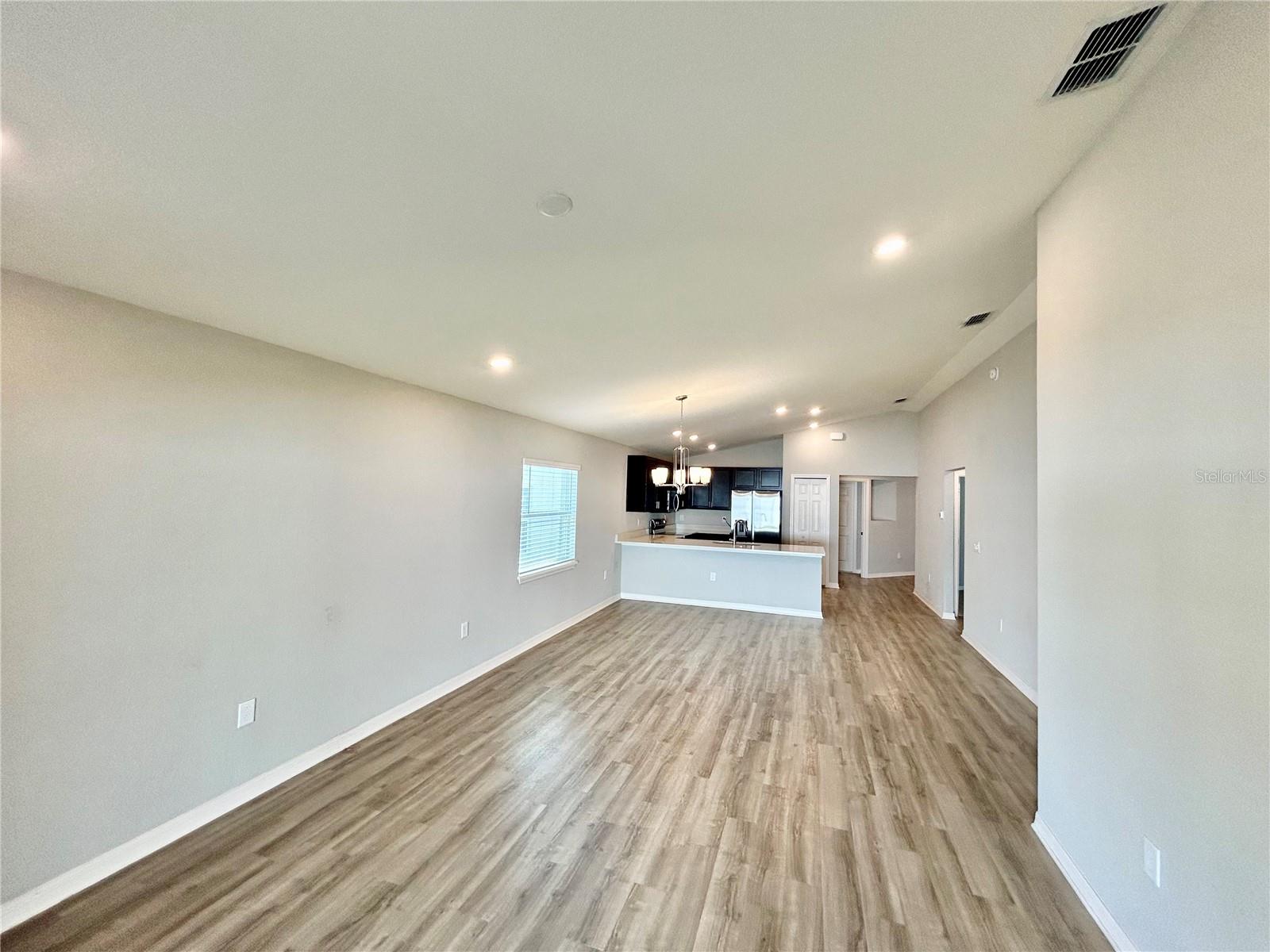 Image 10 of 32 For 2611 Tulip Drive