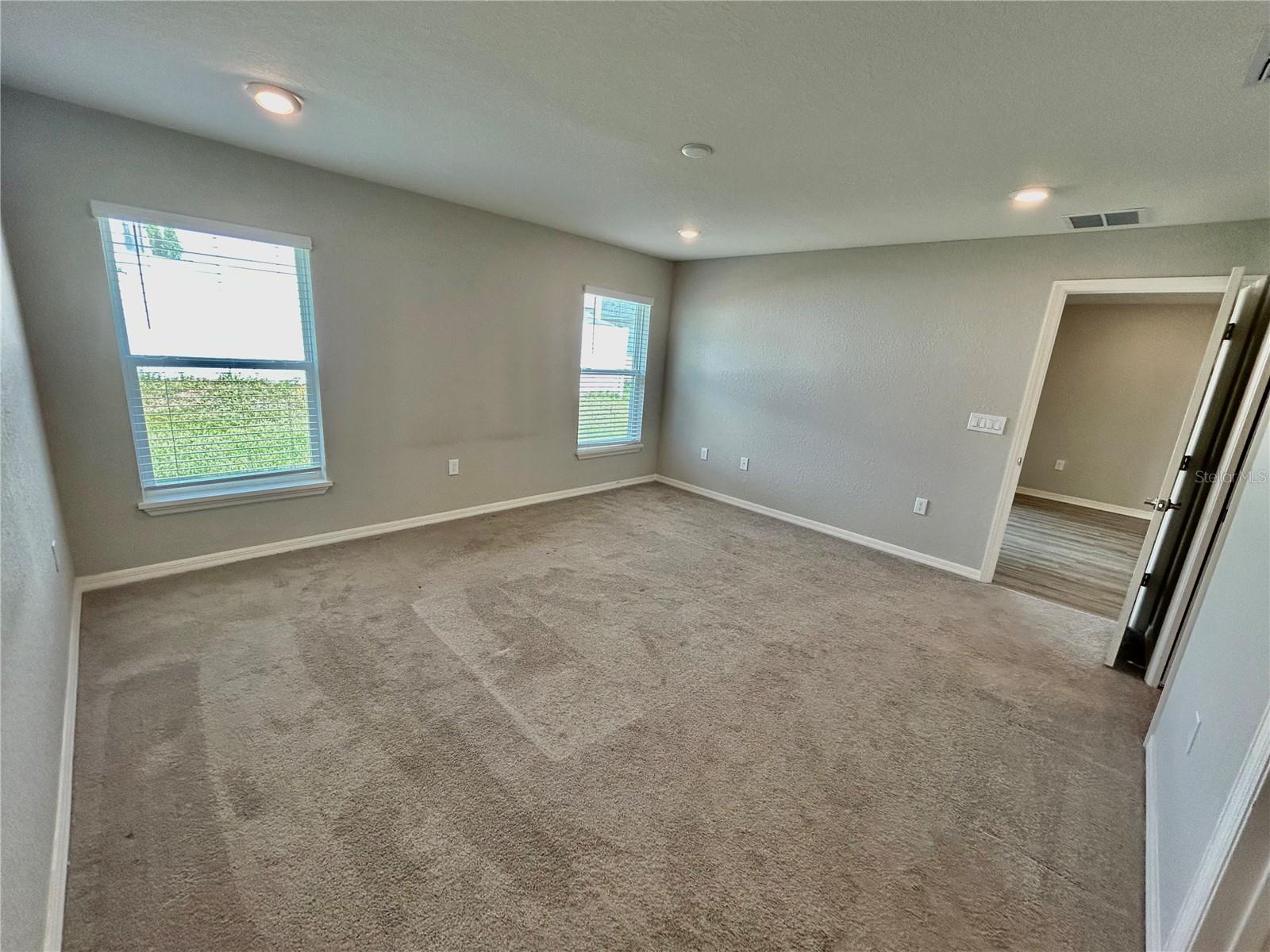 Image 13 of 32 For 2611 Tulip Drive