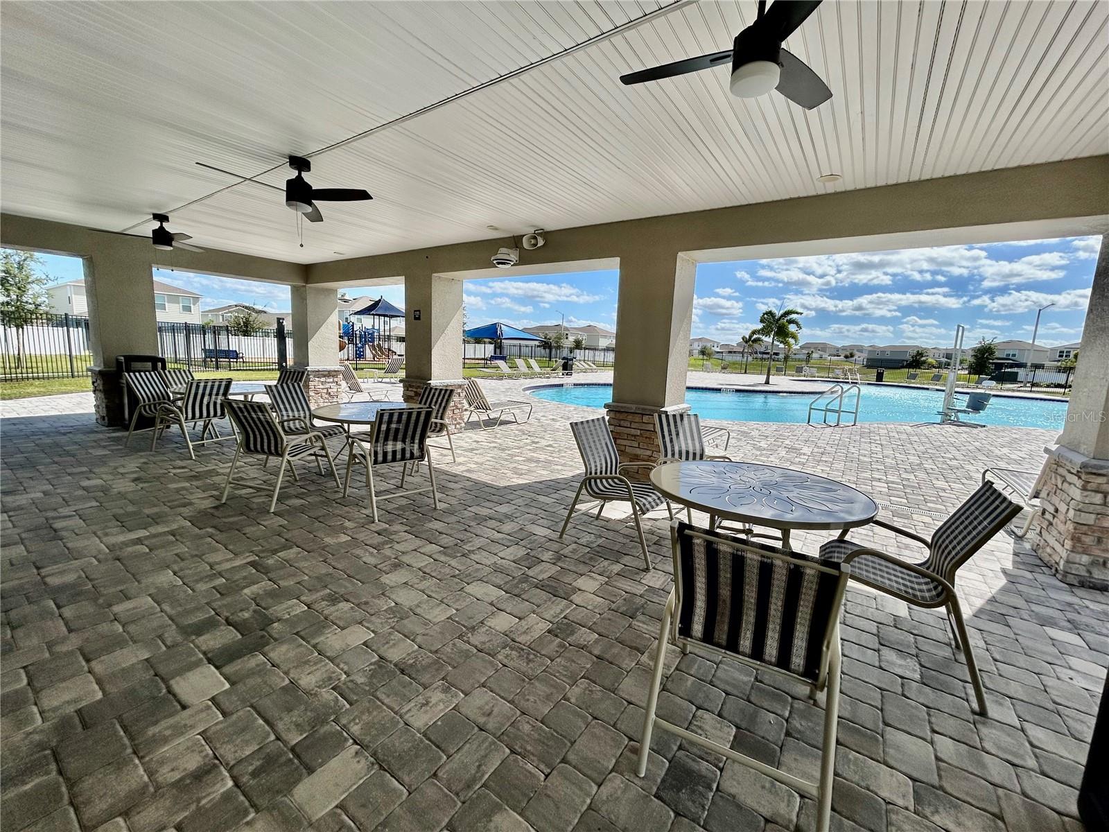 Image 22 of 32 For 2611 Tulip Drive