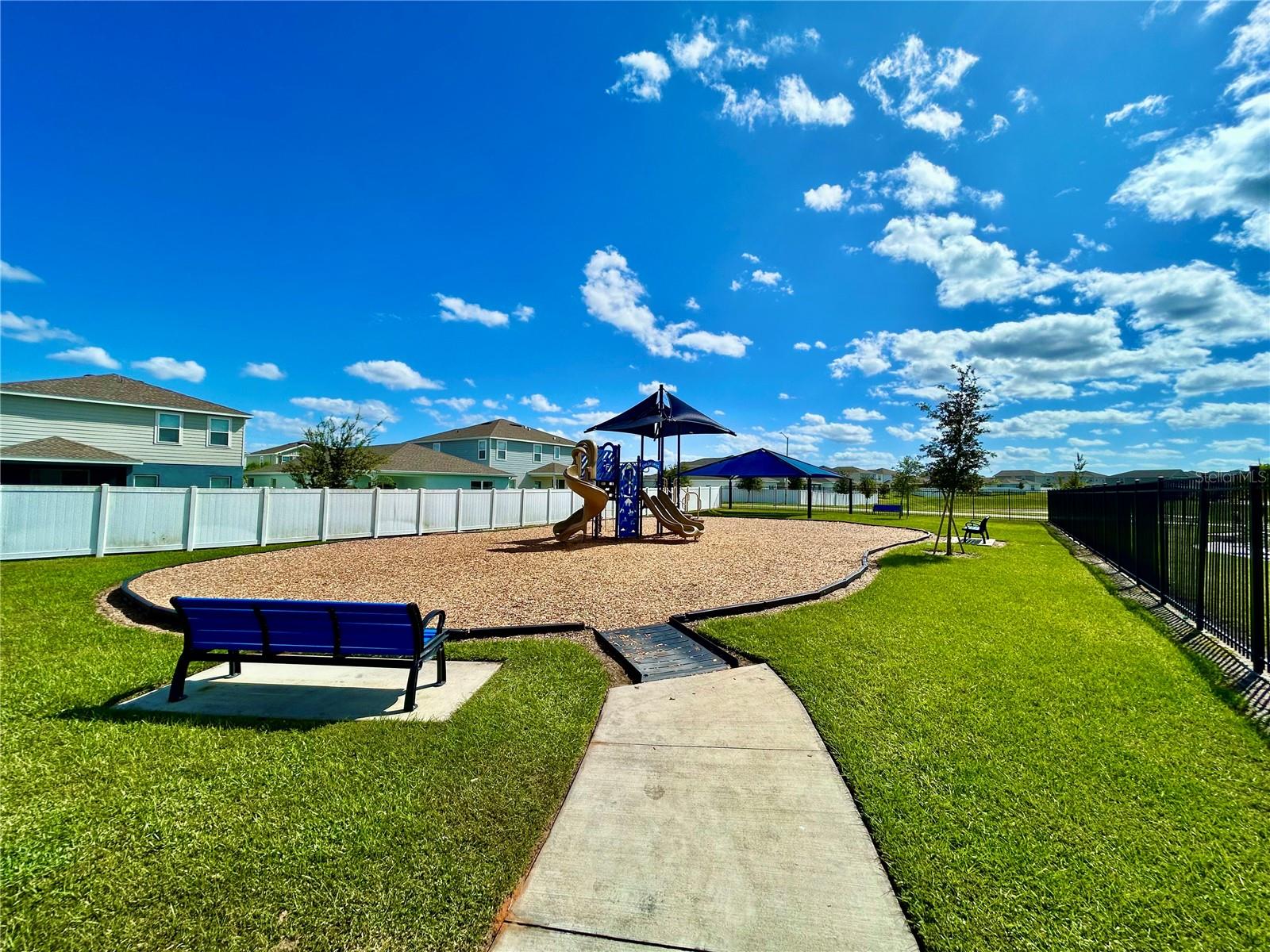 Image 27 of 32 For 2611 Tulip Drive