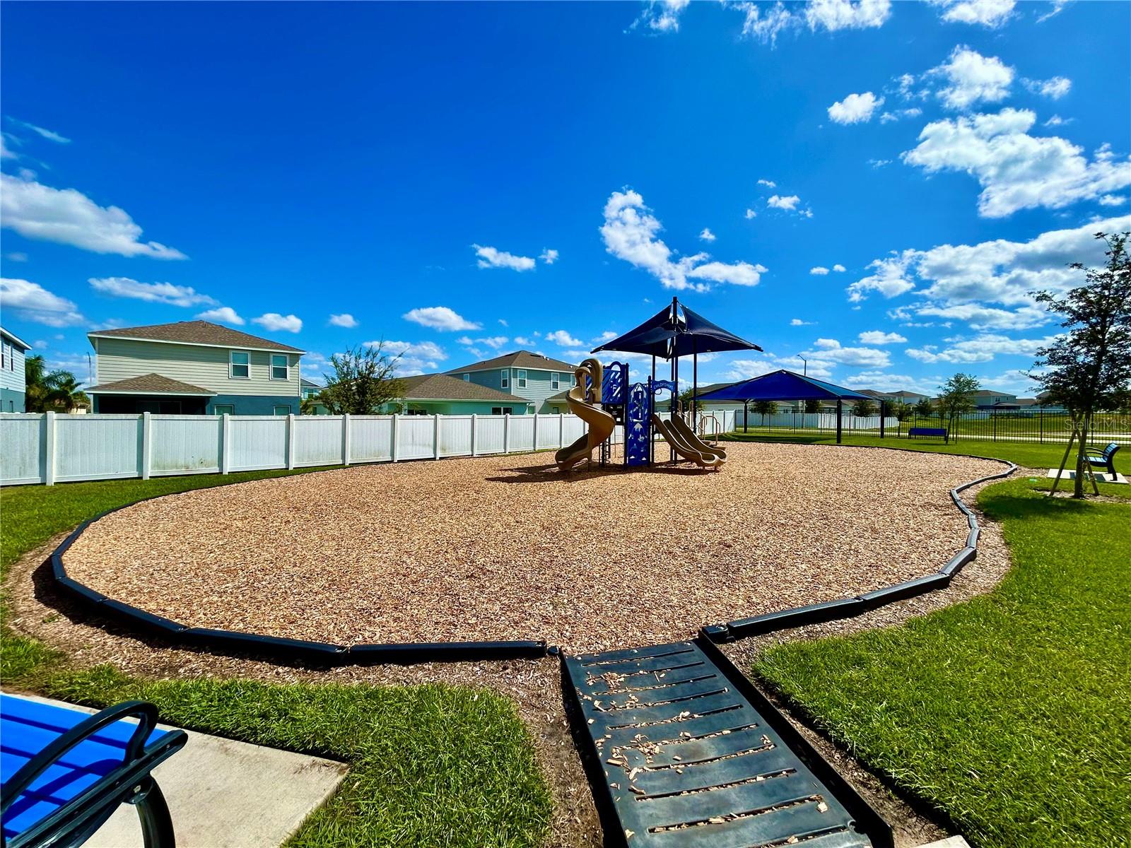 Image 28 of 32 For 2611 Tulip Drive