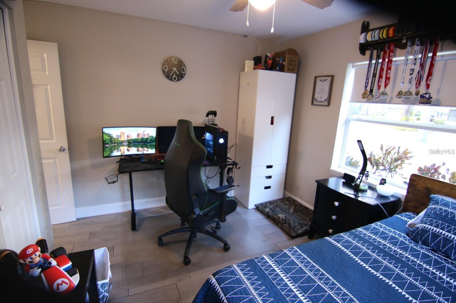 Image 11 of 20 For 2412 Middleton Avenue