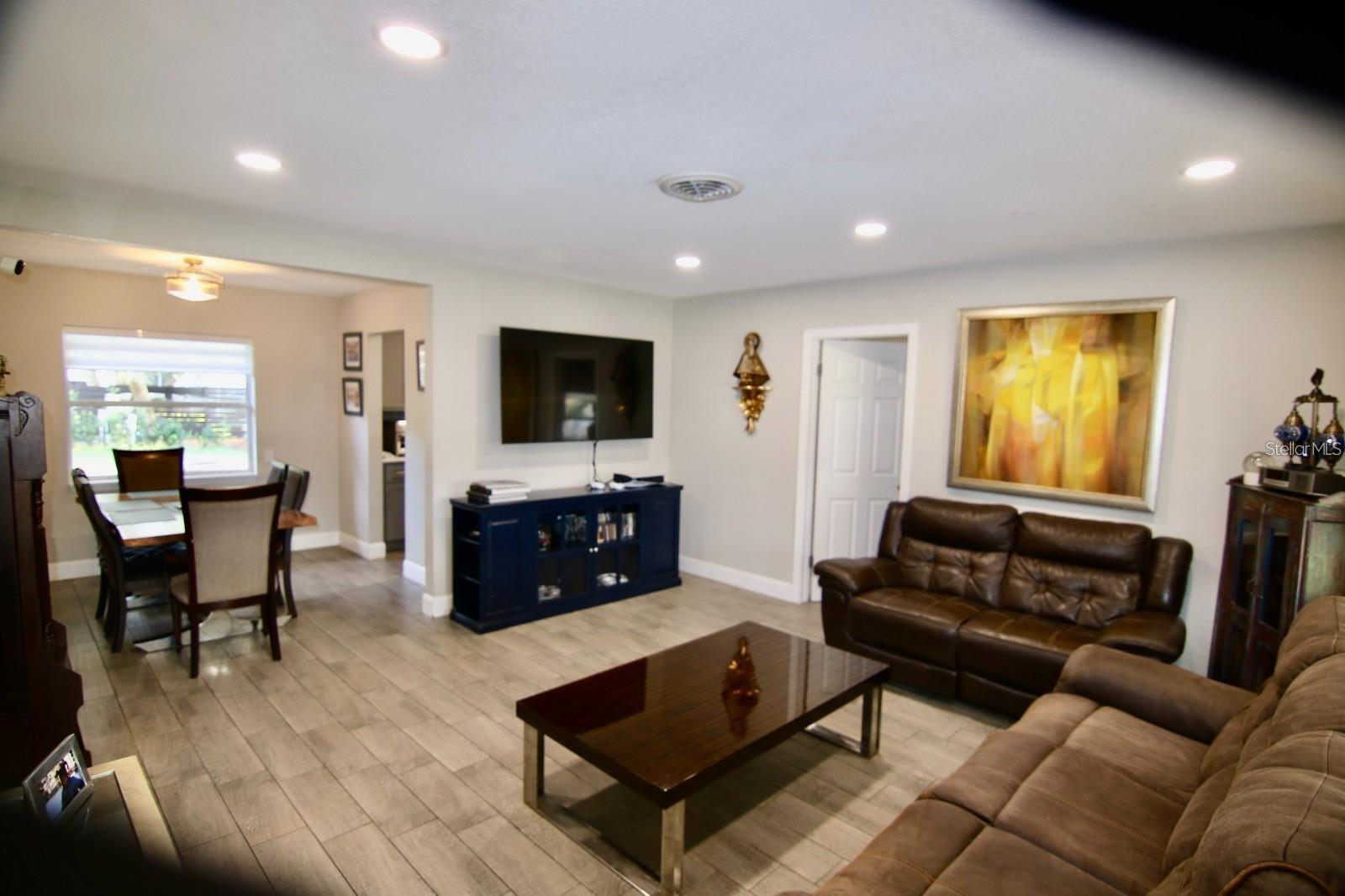 Image 3 of 20 For 2412 Middleton Avenue