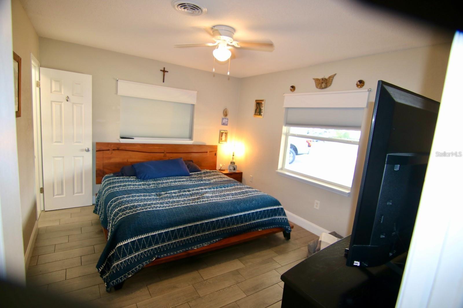 Image 6 of 20 For 2412 Middleton Avenue