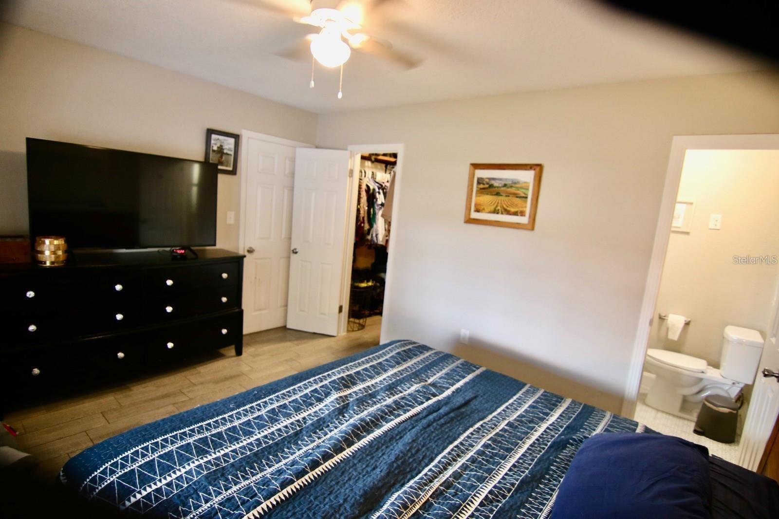 Image 8 of 20 For 2412 Middleton Avenue