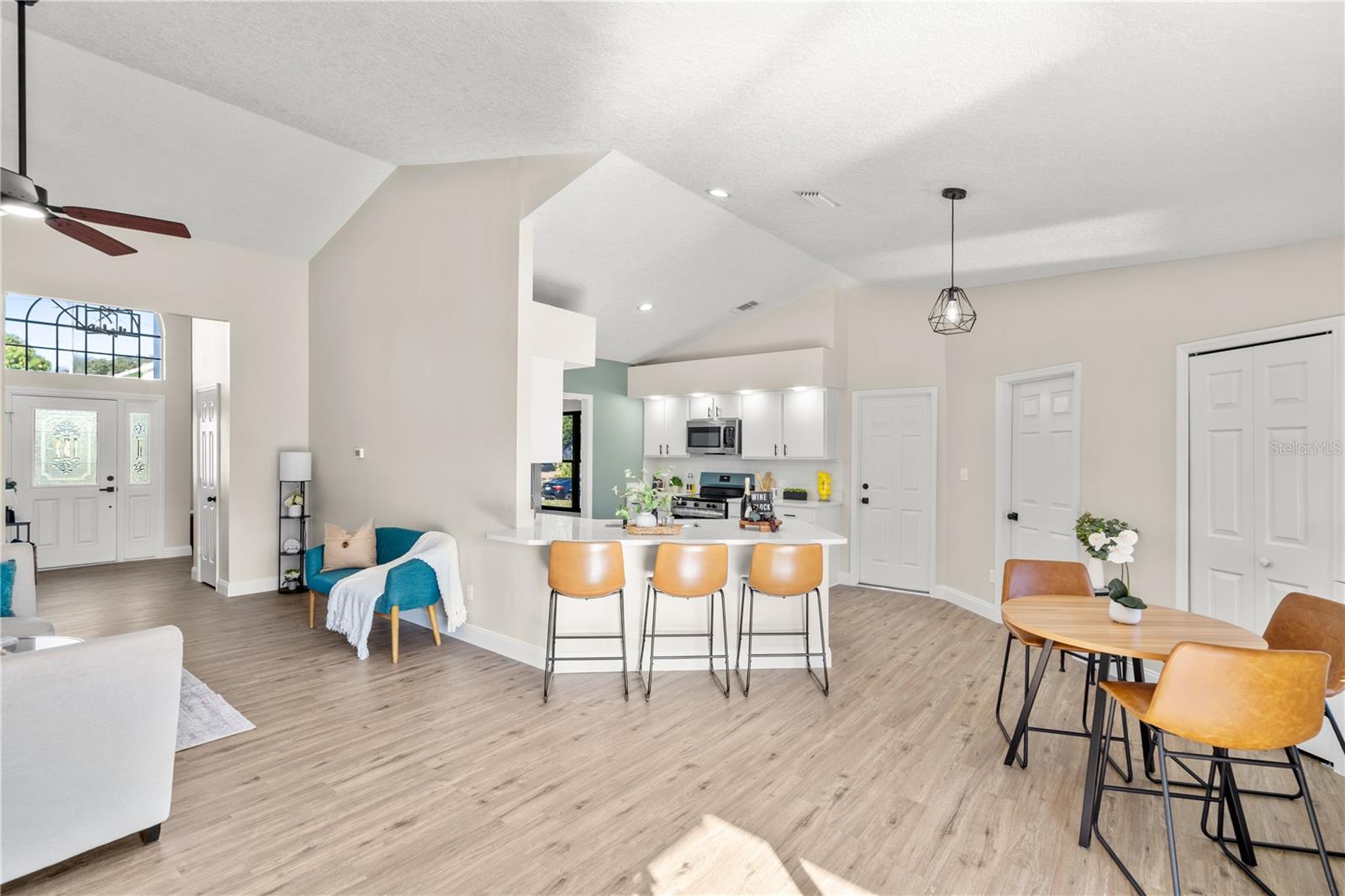 Image 10 of 48 For 8644 Shenna Court