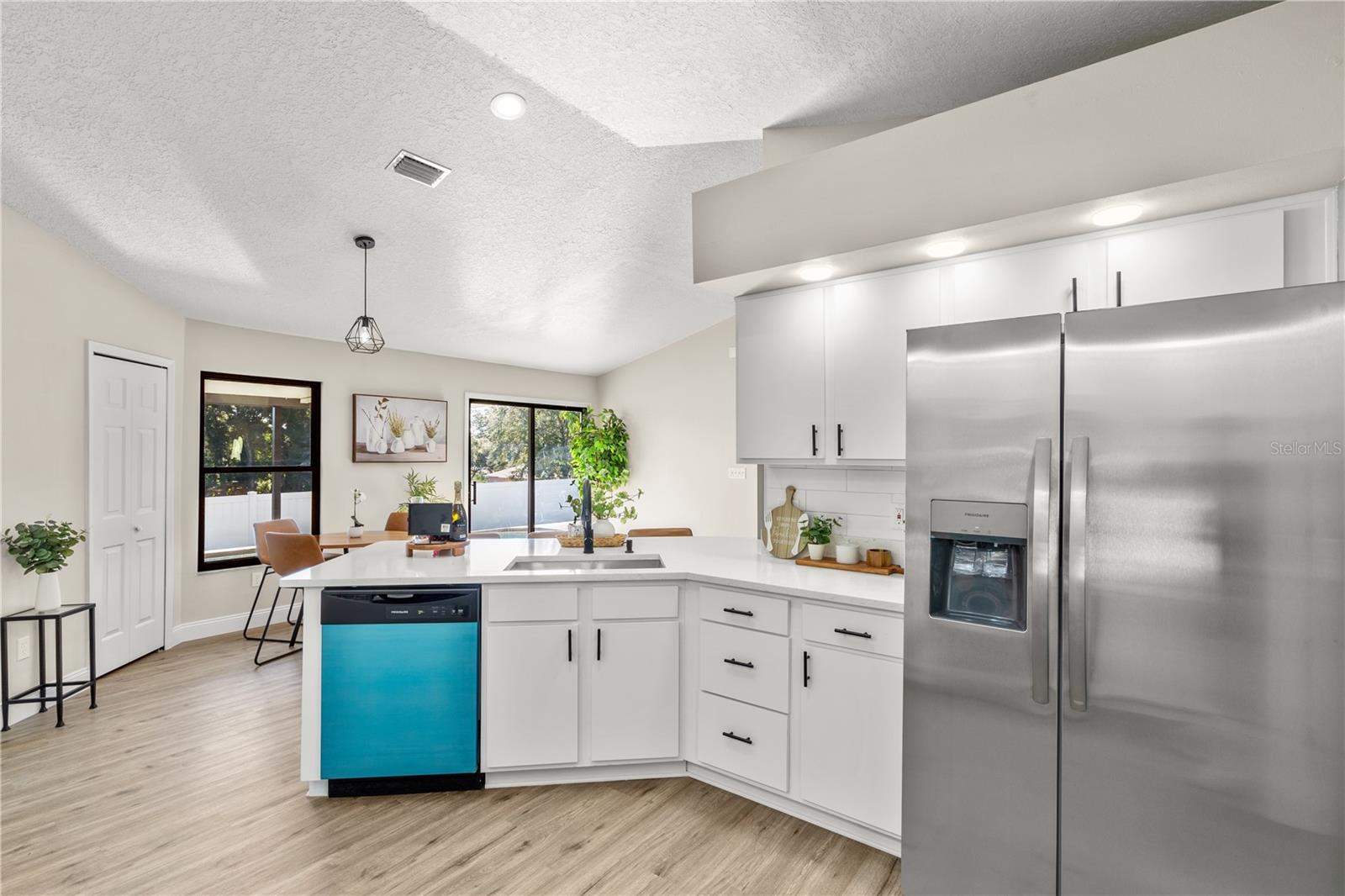 Image 15 of 48 For 8644 Shenna Court