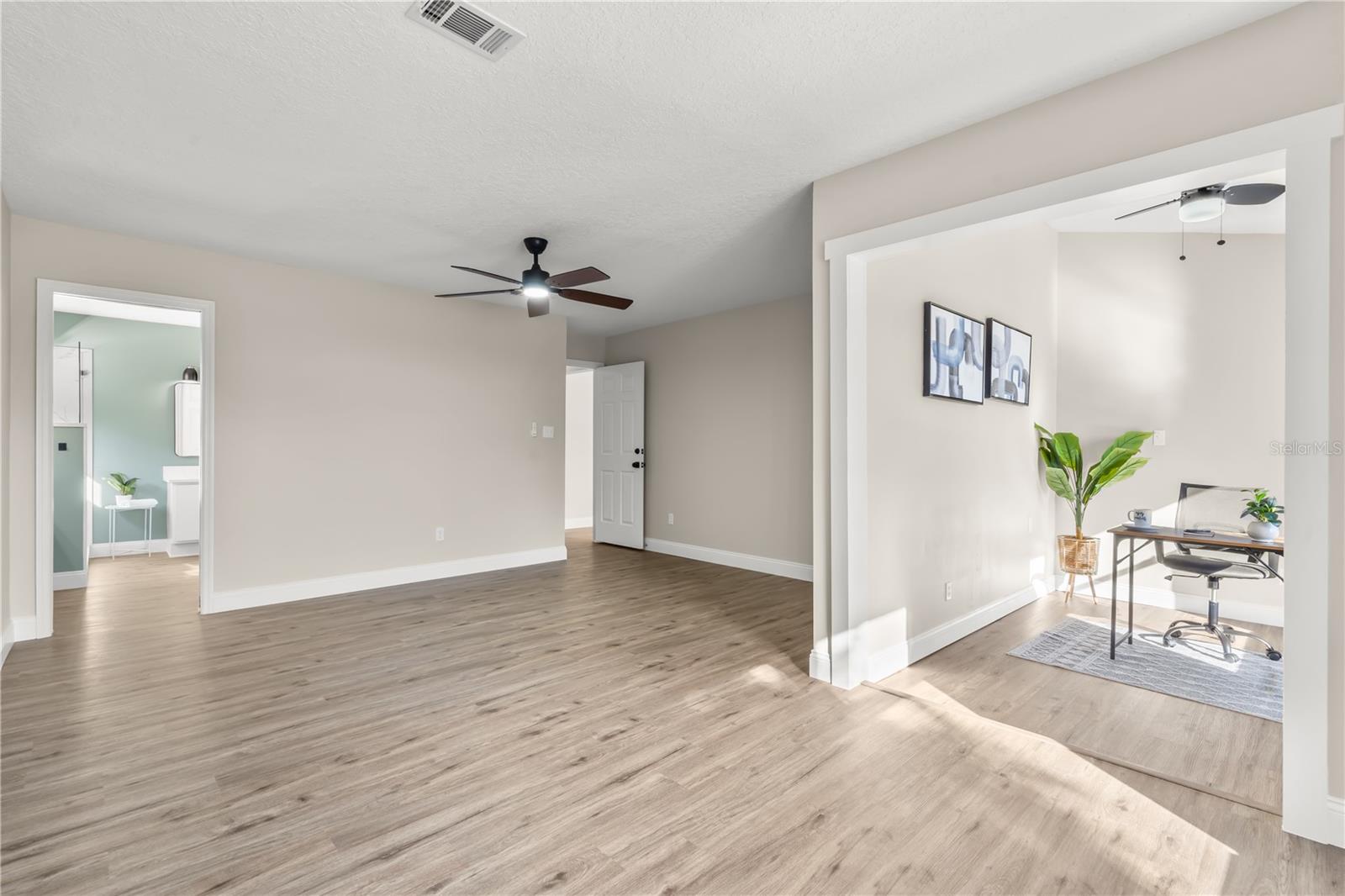 Image 20 of 48 For 8644 Shenna Court