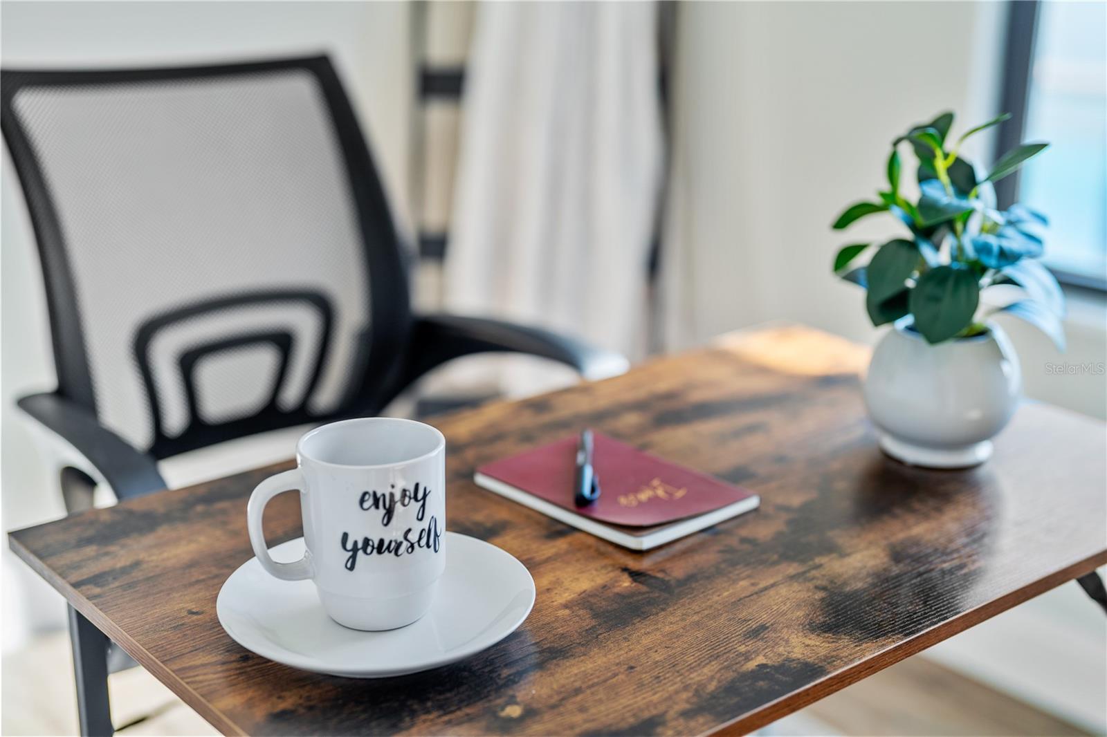 Image 22 of 48 For 8644 Shenna Court