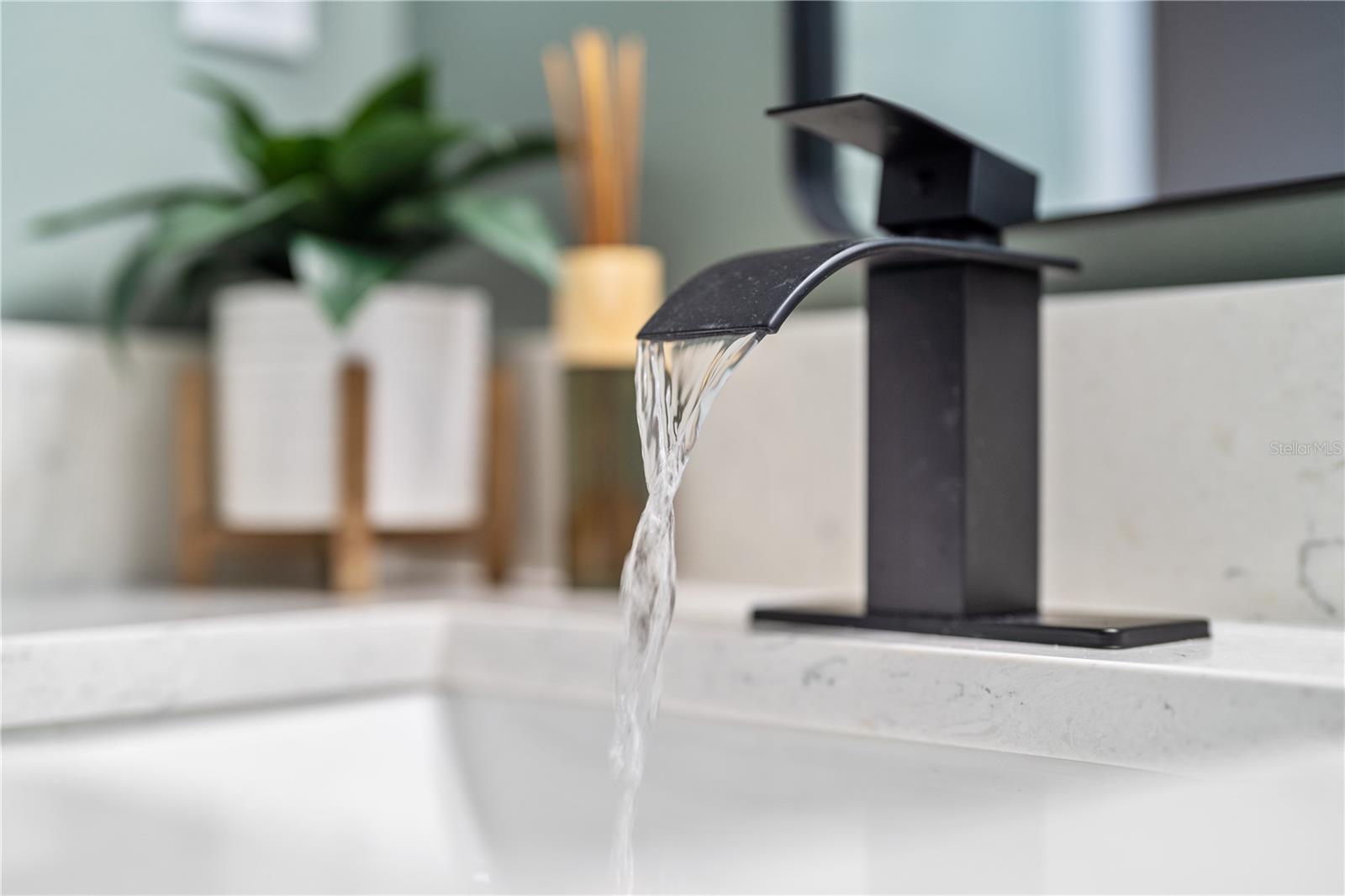 Image 25 of 48 For 8644 Shenna Court