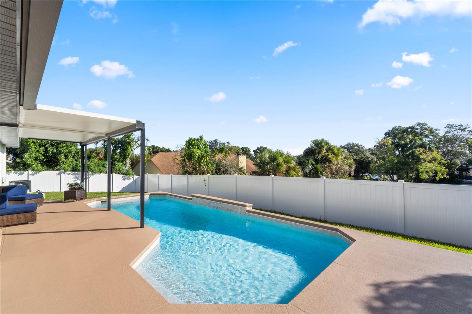 Image 37 of 48 For 8644 Shenna Court