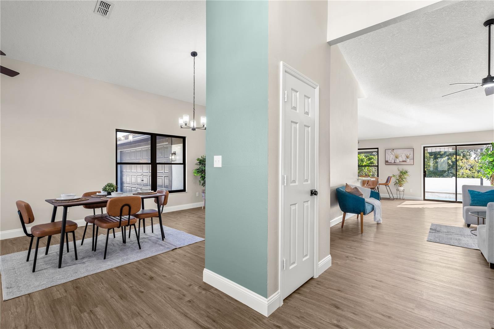 Image 5 of 48 For 8644 Shenna Court