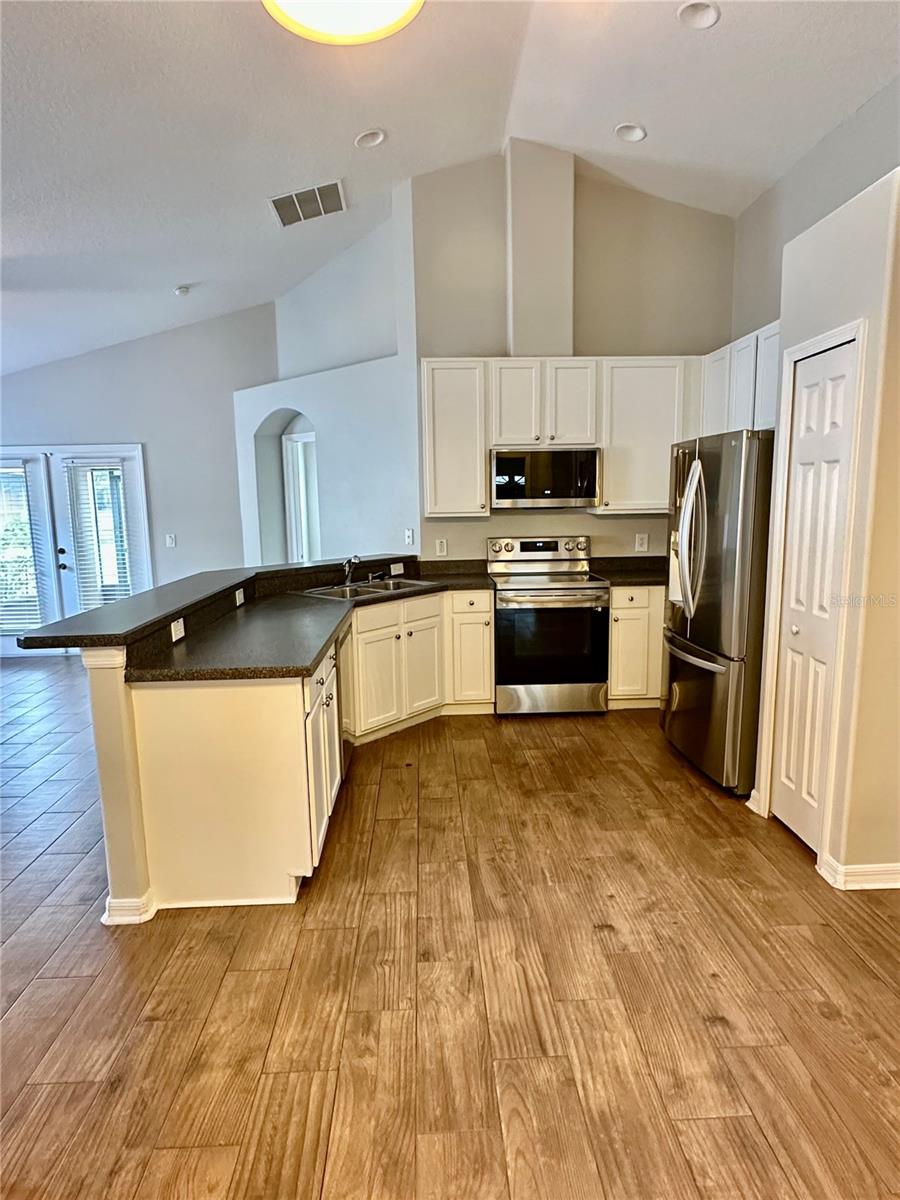 Image 13 of 38 For 9226 Pecky Cypress Way