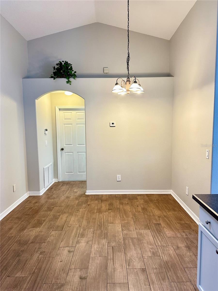 Image 15 of 38 For 9226 Pecky Cypress Way