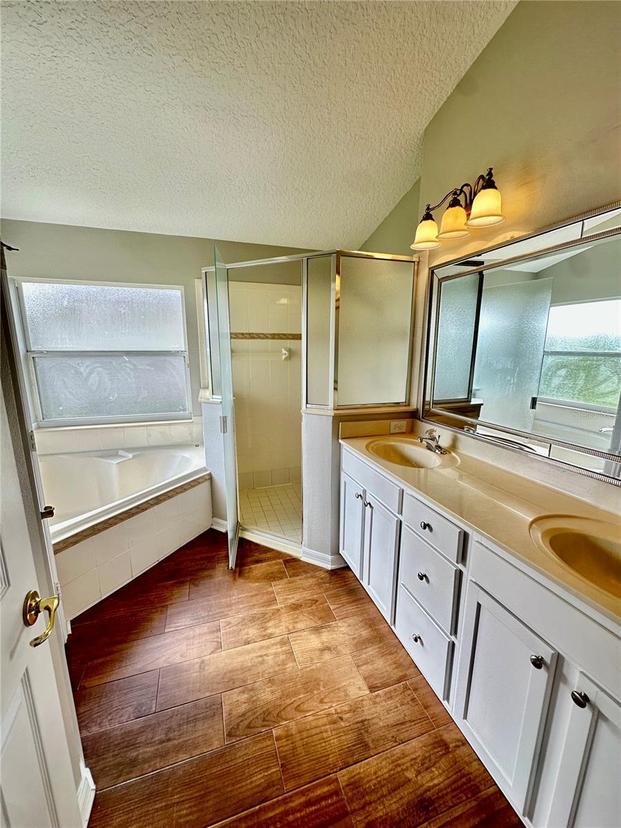 Image 29 of 38 For 9226 Pecky Cypress Way